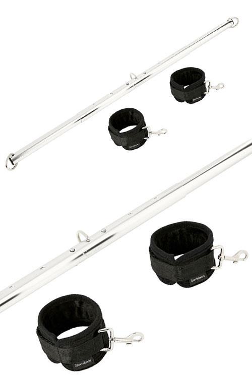 Sportsheets International Expandable Spreader Bar with Cuffs